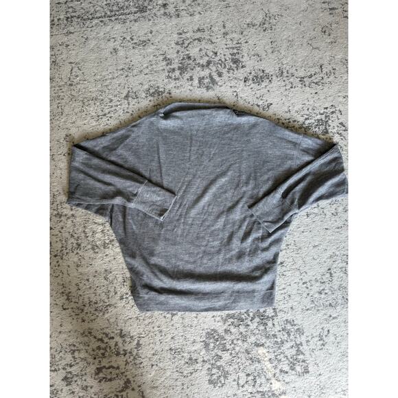 Free People Grey Dolman Sleeved Sweatshirt with Shoulder Zip Detail Size L - Picture 1 of 4